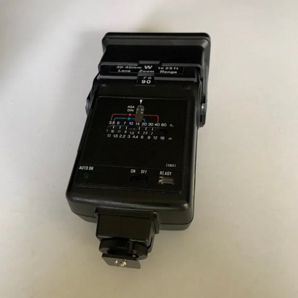 Albinar Thyristor 90 MDT-Z camera Flash Appears to be in good condition. Bulb m